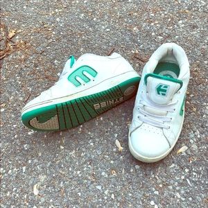 Women’s Etnies Size 7 Sneakers